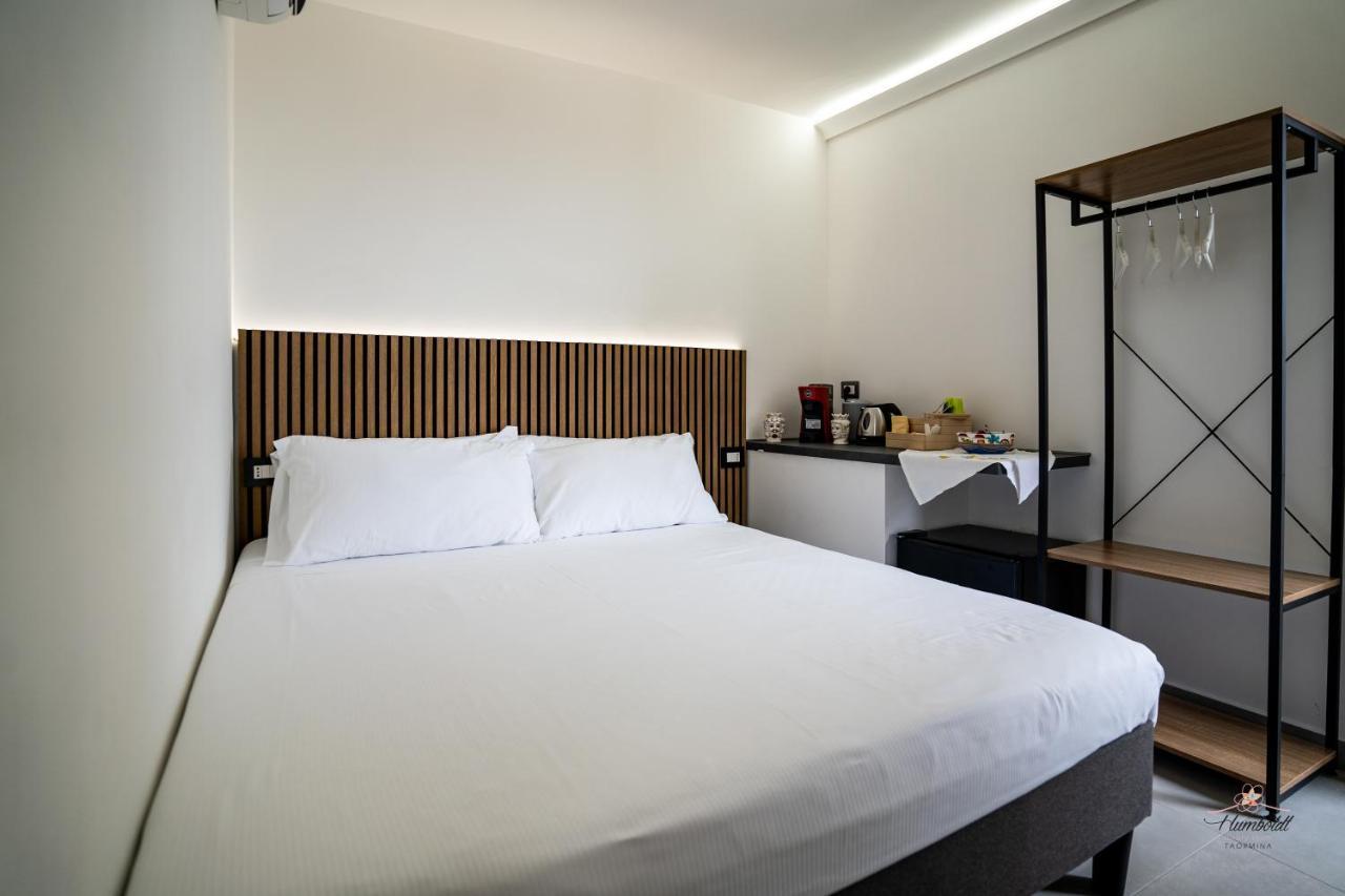 Humboldt Luxury Rooms Taormina Exterior foto